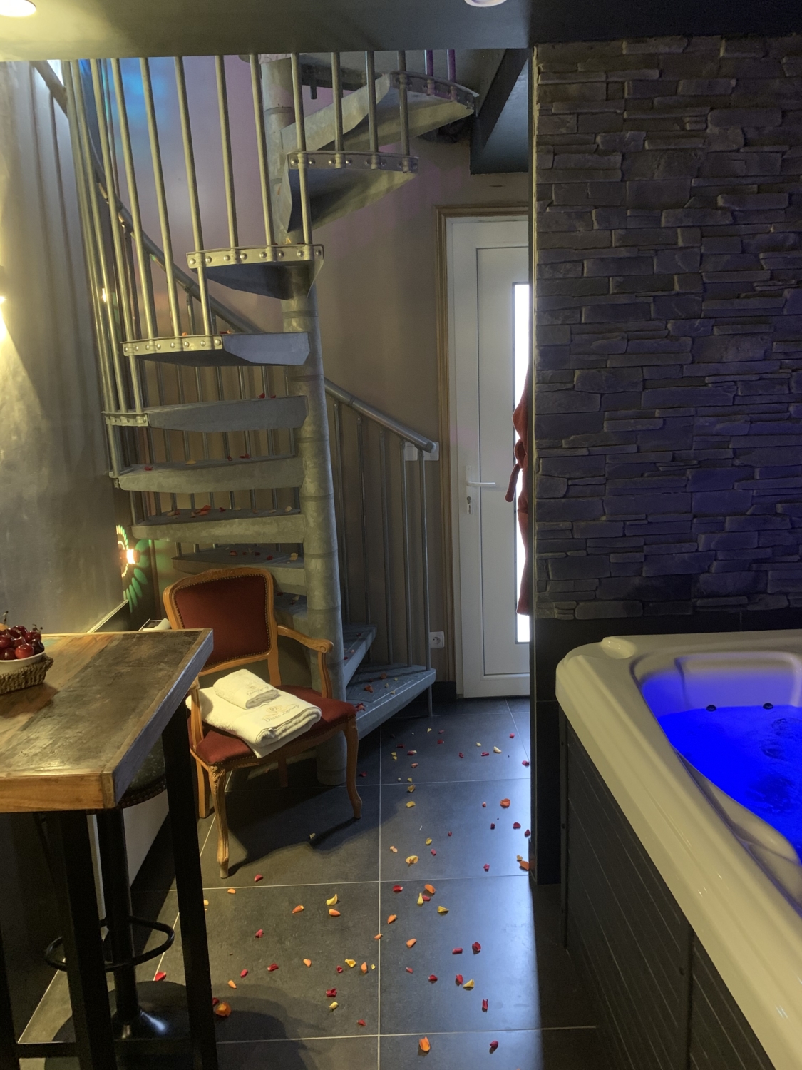  Spa privatif à Roubaix, et chambre d'hôte près de Lille